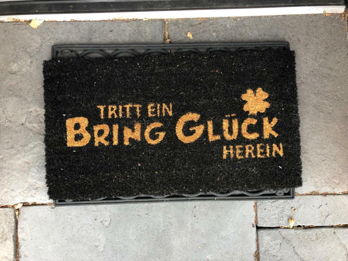 Tritt Ein Bring Glueck Herein - Exquisite 75 Qm - Messenaehe - Parkplatz - Flughafennaehe Düsseldorf Esterno foto